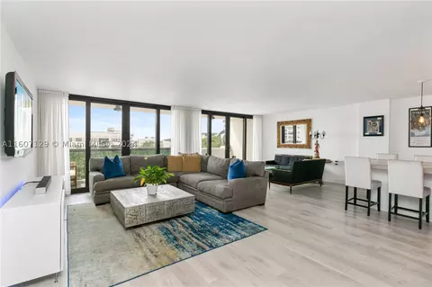 9300 S Bay Harbor Ter #5D, Bay Harbor Islands, FL 33154