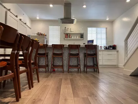 2965 NE 185th St #1504, Aventura, FL 33180
