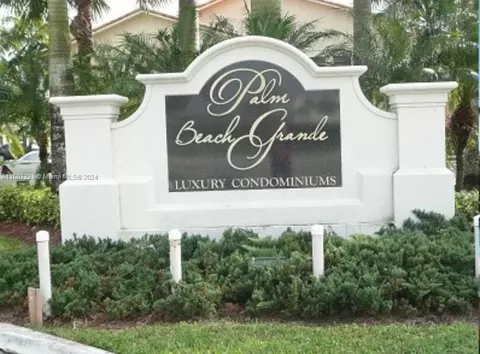 1465 Lake Crystal Dr #D, West Palm Beach, FL 33411