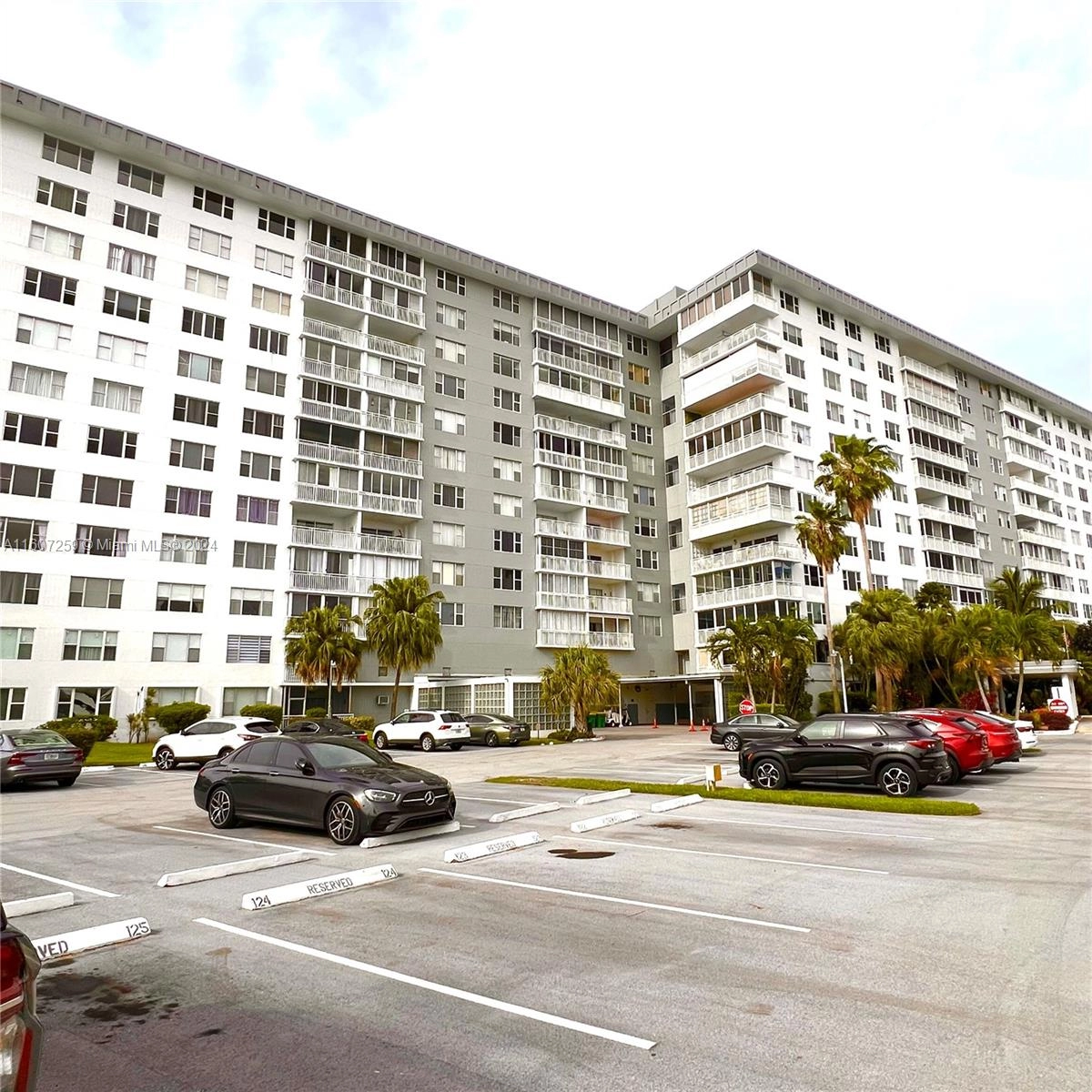 3800 Hillcrest Dr Unit 210