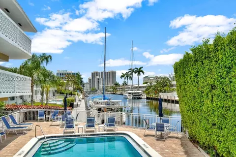 3220 Bayview Dr #112, Fort Lauderdale, FL 33306
