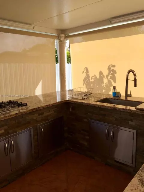 5431 W 9th Ct, Hialeah, FL 33012 photo 26