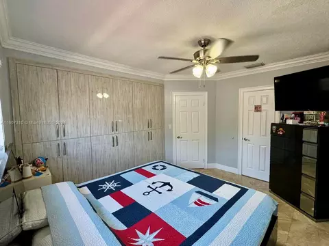 5431 W 9th Ct, Hialeah, FL 33012 photo 20