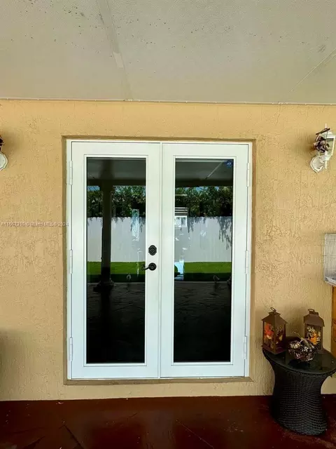 5431 W 9th Ct, Hialeah, FL 33012 photo 25