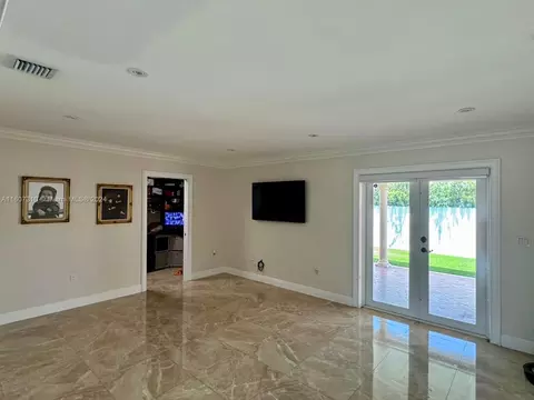 5431 W 9th Ct, Hialeah, FL 33012 photo 6
