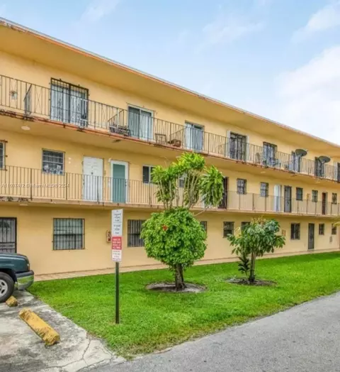 3494 E 4th Ave #1208, Hialeah, FL 33013