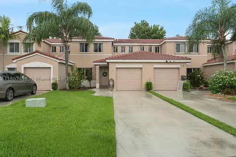 11117 SW 17th Mnr, Davie, FL 33324