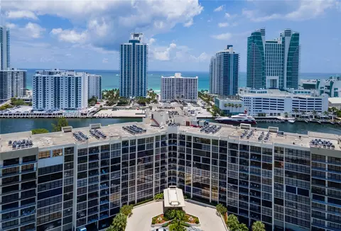 600 Parkview Dr #1119, Hallandale Beach, FL 33009