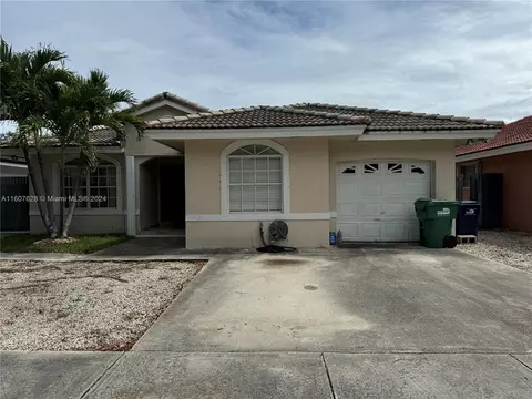 14725 SW 36th Ter, Miami, FL 33185