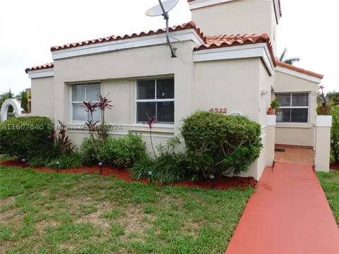 6522 SW 132 Court Cir, Miami, FL 33183