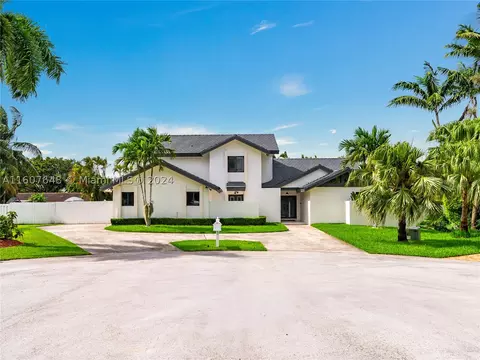 12725 SW 100th Ct, Miami, FL 33176