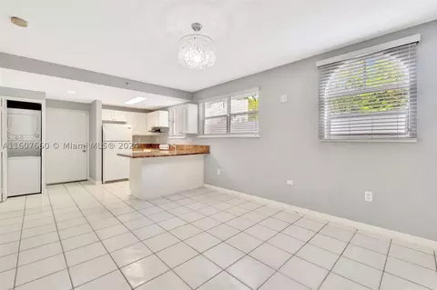 3052 SW 27th Ave #102, Miami, FL 33133