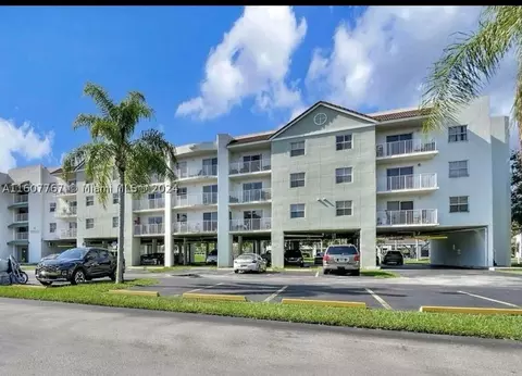8200 SW 210th St #109, Cutler Bay, FL 33189