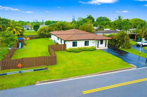 7500 SW 32 St, Miami, FL 33155