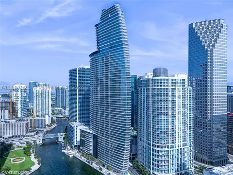 300 Biscayne Blvd Way #1706, Miami, FL 33131