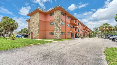 17101 NW 57th Ave #302, Miami Gardens, FL 33055