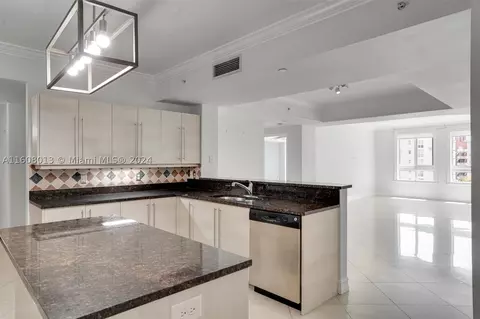 7350 SW 89th St #624S, Miami, FL 33156
