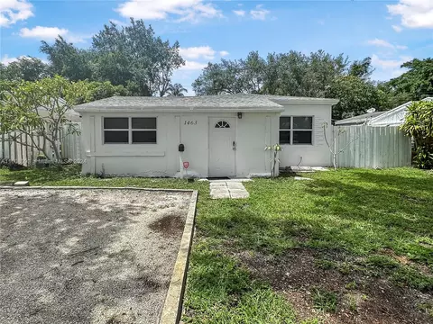 1463 NE 176th St, North Miami Beach, FL 33162