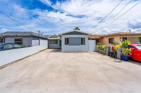 969 W 77th St, Hialeah, FL 33014