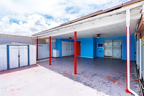 Exterior - 969 W 77th St, Hialeah, FL 33014 photo 4 of 5