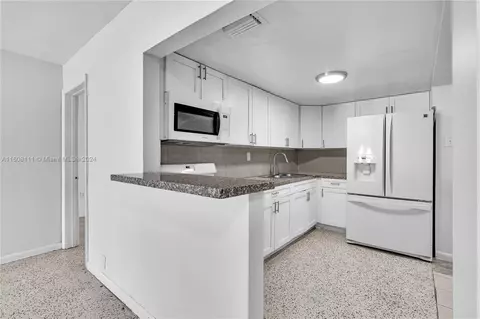 Kitchen - 969 W 77th St, Hialeah, FL 33014 photo 2 of 2
