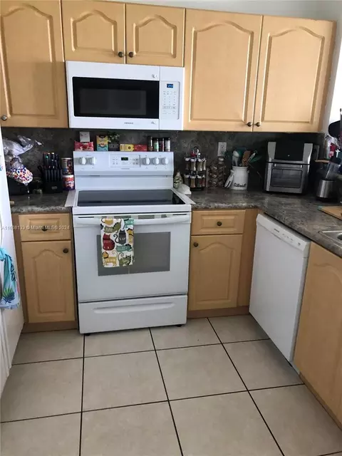 Undisclosed, Hialeah, FL 33015 photo 5