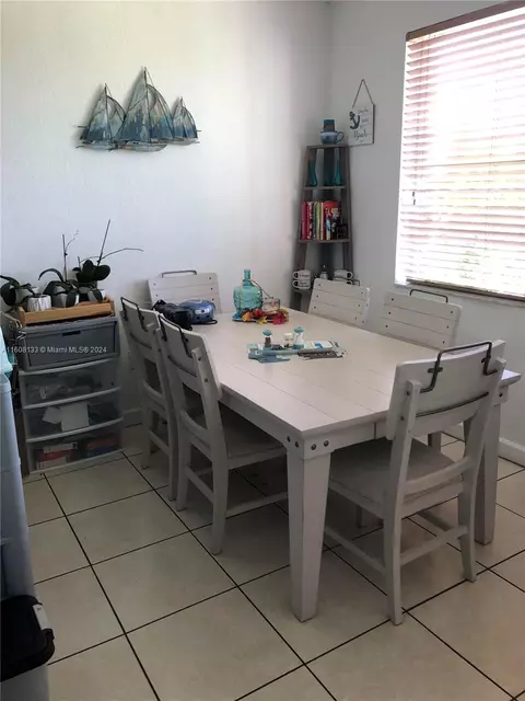 Undisclosed, Hialeah, FL 33015 photo 3