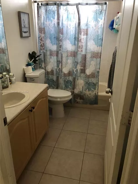 Undisclosed, Hialeah, FL 33015 photo 7