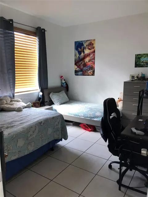 Undisclosed, Hialeah, FL 33015 photo 9