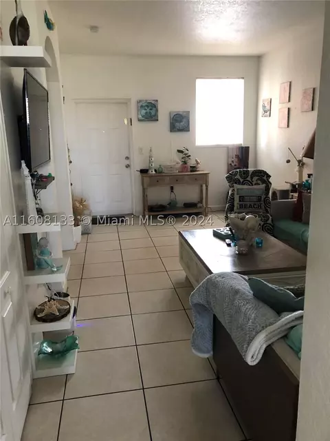 Undisclosed, Hialeah, FL 33015 photo 1