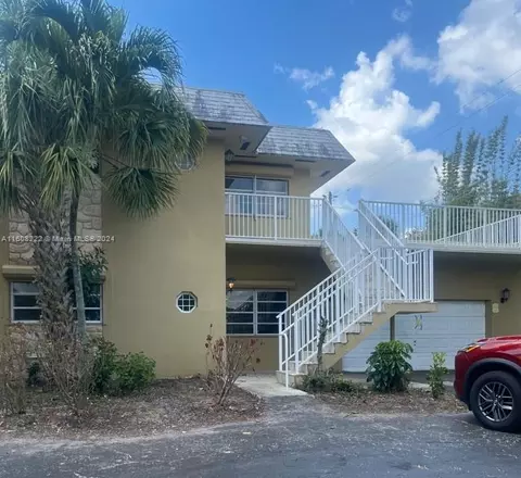 2500 NE 22nd St, Pompano Beach, FL 33062