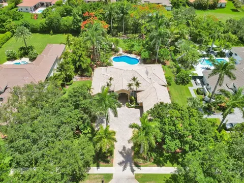 10326 SW 22nd Pl, Davie, FL 33324