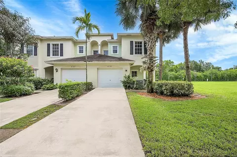 4195 Emerald Vis, Lake Worth, FL 33461