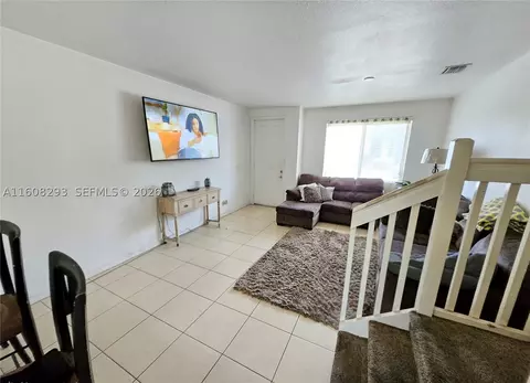 3556 Oleander Ter #3556, Riviera Beach, FL 33404