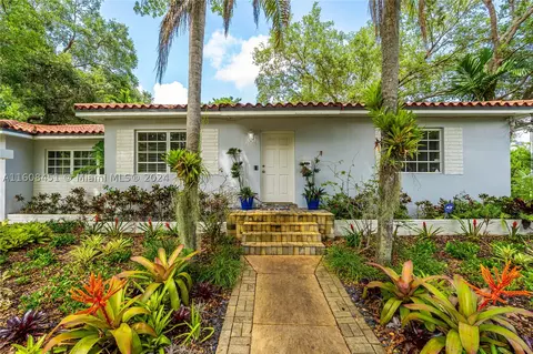 2935 Calusa St, Coconut Grove, FL 33133