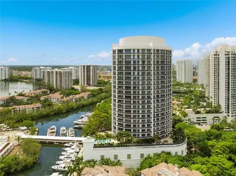 4100 Island Blvd #2301, Aventura, FL 33160