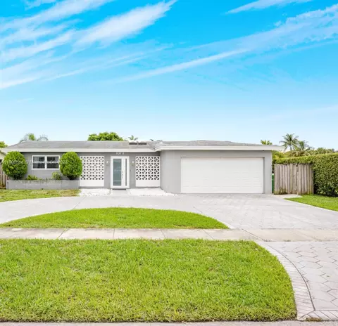 9370 NW 24th Pl, Sunrise, FL 33322