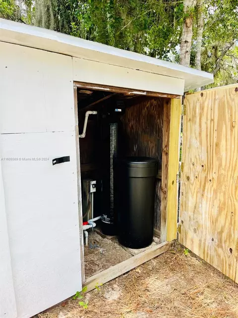 725 N Griffith Ave, Crystal River, FL 34429 photo 19