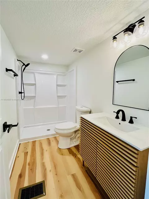 725 N Griffith Ave, Crystal River, FL 34429 photo 9