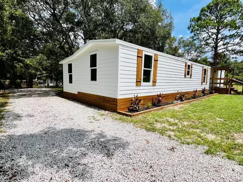 725 N Griffith Ave, Crystal River, FL 34429 photo 2