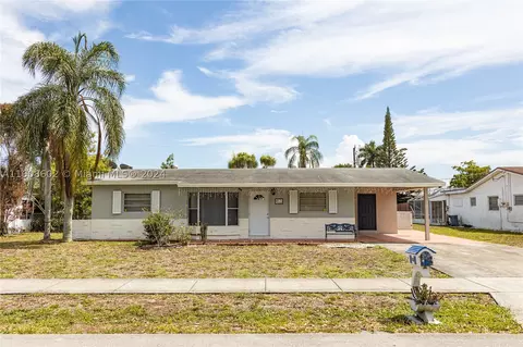 4256 SW 20th St, Fort Lauderdale, FL 33317