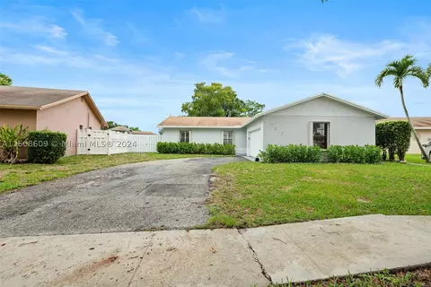 2510 NW 110th Ter, Sunrise, FL 33322
