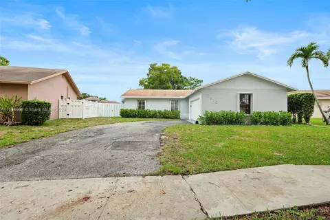 2510 NW 110th Ter, Sunrise, FL 33322