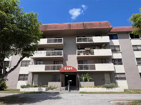 1101 SW 122nd Ave #302, Miami, FL 33184