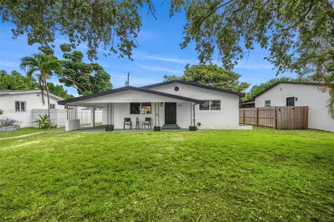 6437 Funston St, Hollywood, FL 33023