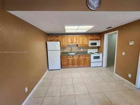 7170 Southgate Blvd #7170, Tamarac, FL 33321
