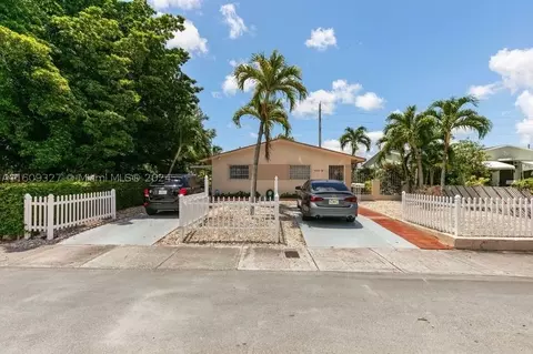 4520 NW 4th St, Miami, FL 33126