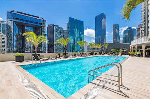 1250 S Miami Ave #807, Miami, FL 33130