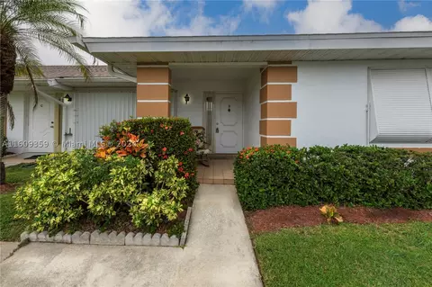 323 Colony Ln #D, Fort Pierce, FL 34982