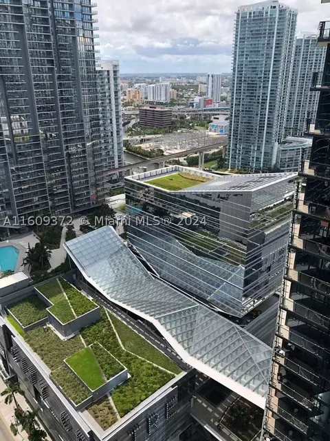 801 S Miami Ave #5206, Miami, FL 33130